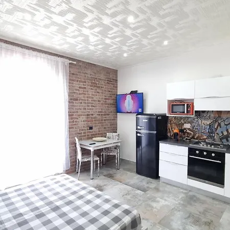 Hollywood 公寓 卡波利韦里